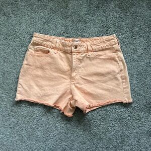 Universal Thread Cream Jean Shorts Distressed Hem